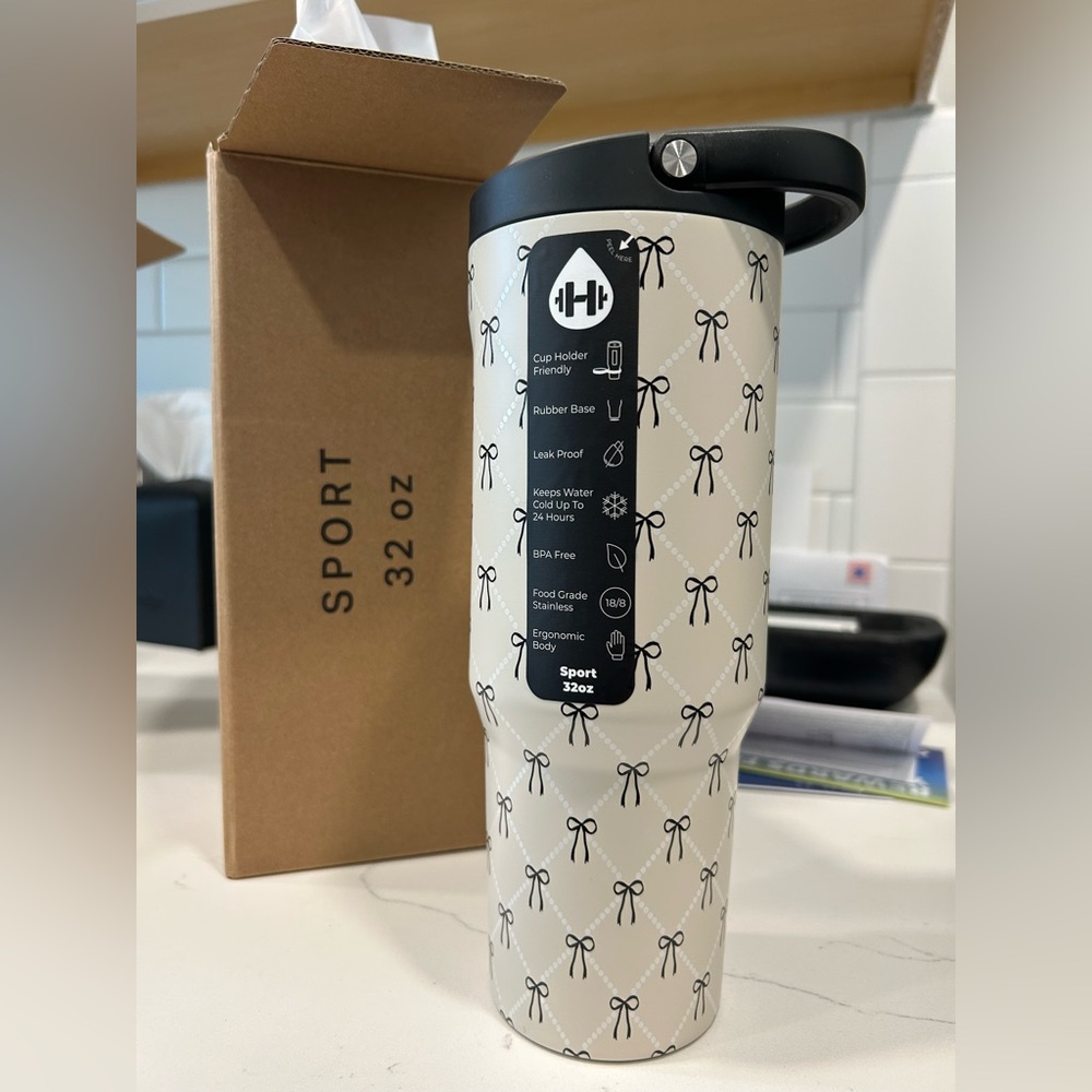 Stella 32oz Hydrojug Sport - Bow design